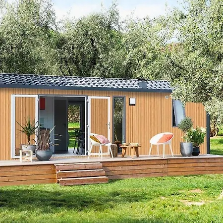 Campsite Les Tamaris *** *